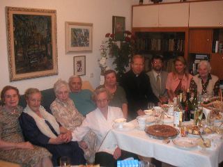 Birutes Klases Drauge, Teta Teofile, Birute, Cizikai, Ponia Onute P., Dede Gintaras, Serksniai, ir Ponia Damusiene